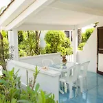 Apart Otel La Conchiglia 3*