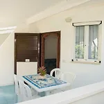 Apart Otel La Conchiglia 3*