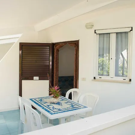 Aparthotel La Conchiglia 3*