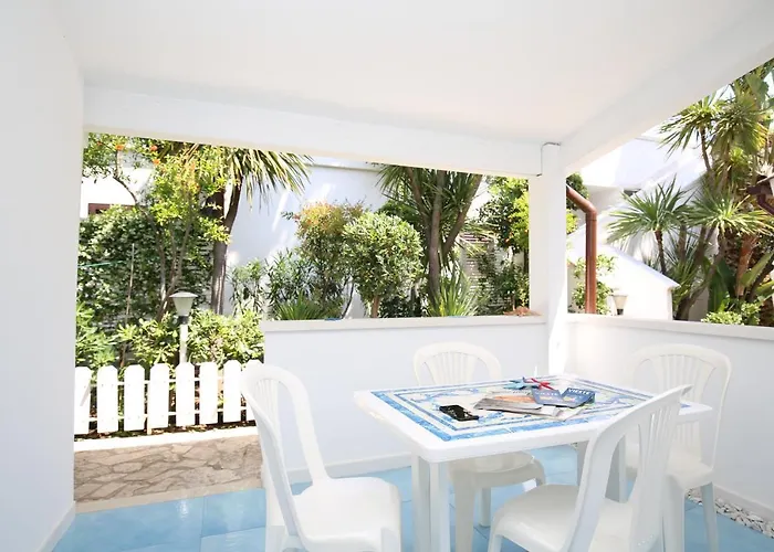 Apart-hotel La Conchiglia 3*